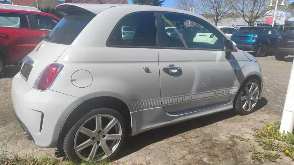 Abarth 500 1,4 T-Jet 16V 135 PS, Sitzheizung, etc... 07/2011-photo-3
