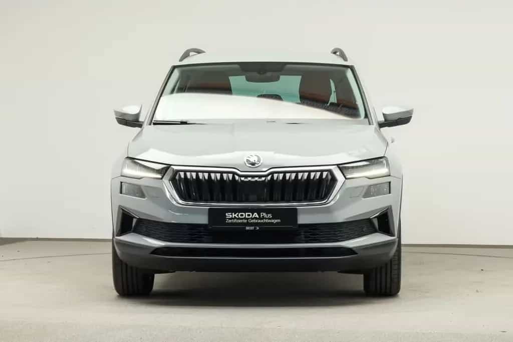 Skoda Karoq 1.5 TSI DSG Tour*LED*AHK*KAMERA*PDC*NAVI 02/2023-photo-4