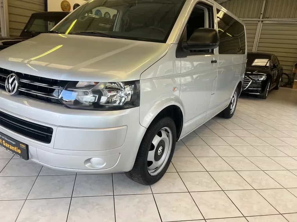 Volkswagen Multivan Standh Leder 1Hand Tisch&Bettfunk 10/2011-photo-0
