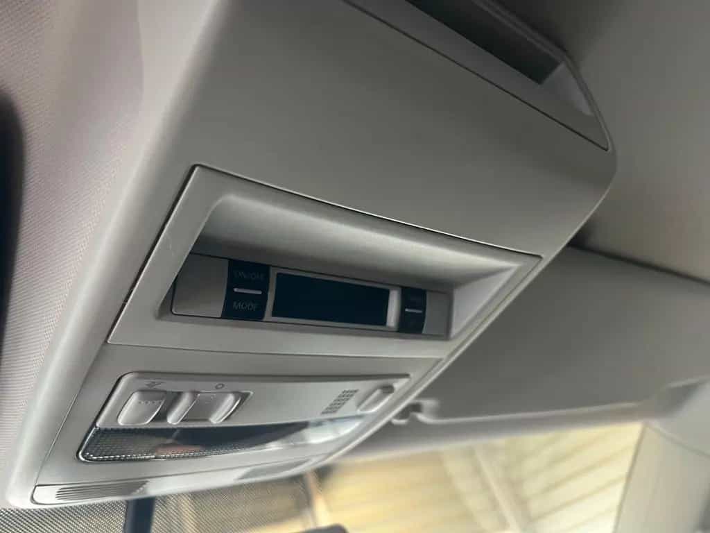 Volkswagen Multivan Standh Leder 1Hand Tisch&Bettfunk 10/2011-photo-16