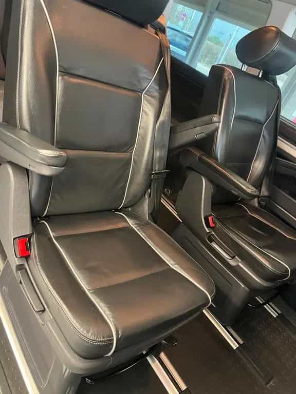 Volkswagen Multivan Standh Leder 1Hand Tisch&Bettfunk 10/2011-photo-21