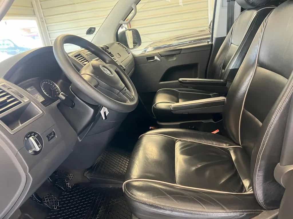 Volkswagen Multivan Standh Leder 1Hand Tisch&Bettfunk 10/2011-photo-35