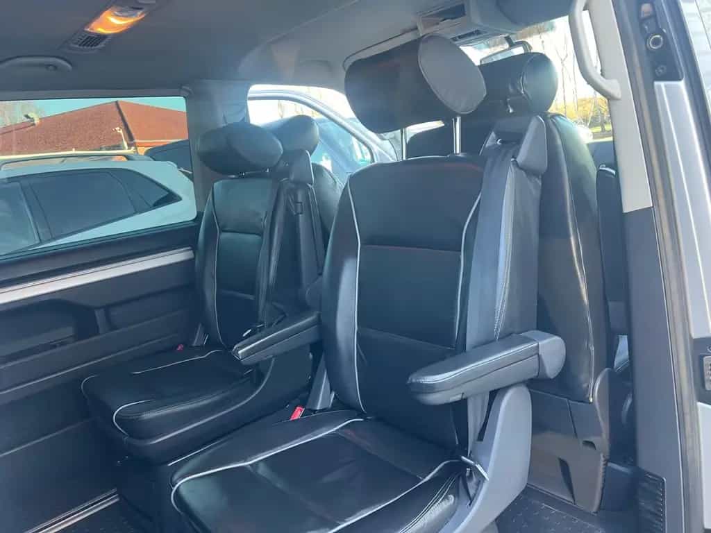 Volkswagen Multivan Standh Leder 1Hand Tisch&Bettfunk 10/2011-photo-38