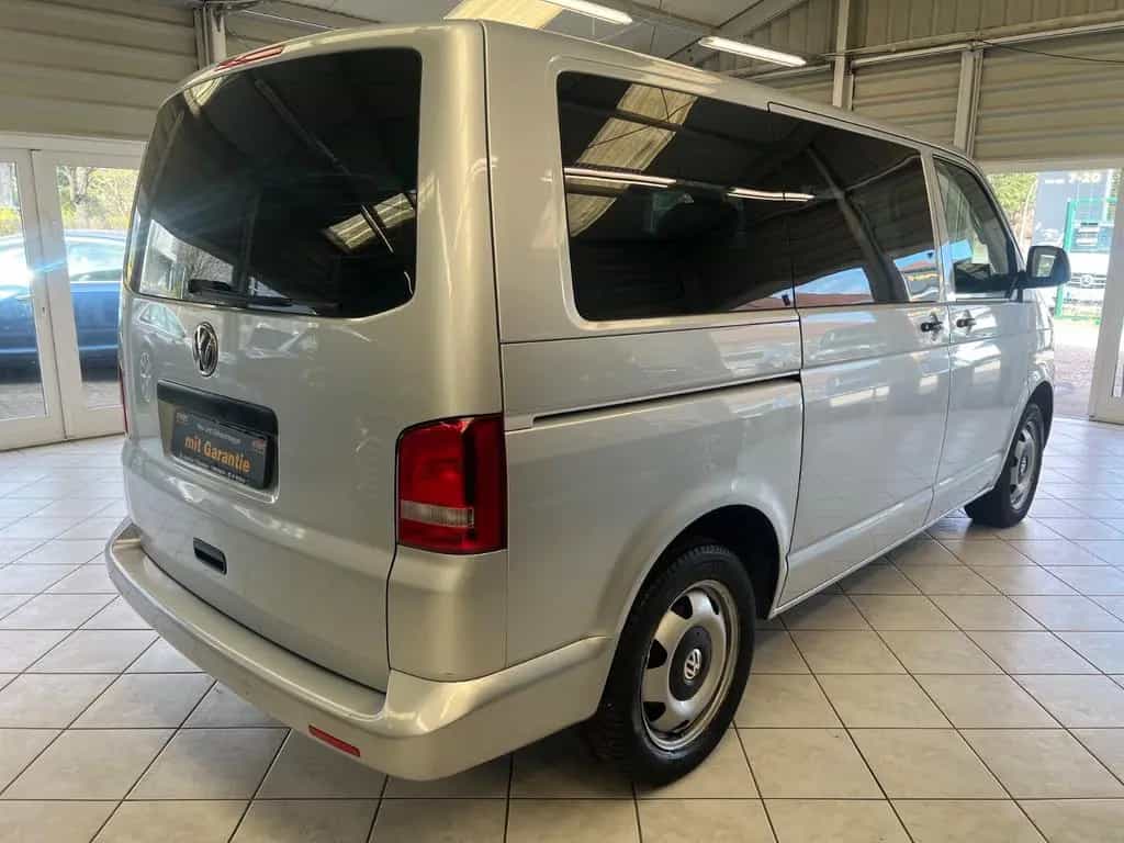 Volkswagen Multivan Standh Leder 1Hand Tisch&Bettfunk 10/2011-photo-5