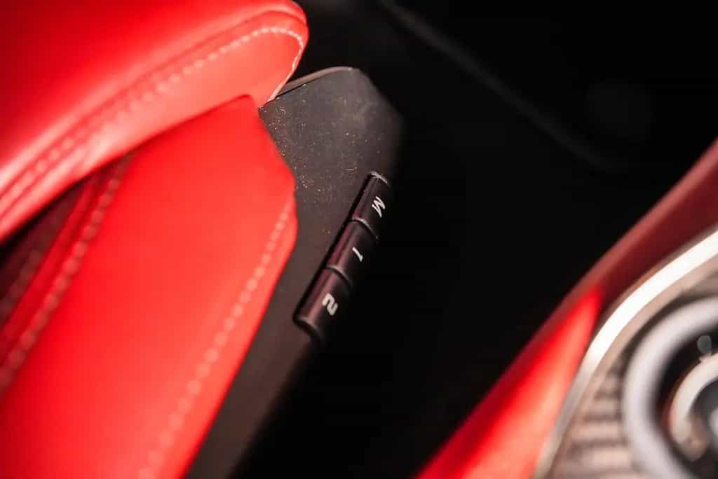 McLaren 570S 3.8 V8 Coupé 12/2016-photo-27