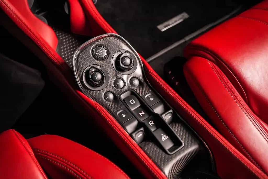 McLaren 570S 3.8 V8 Coupé 12/2016-photo-34