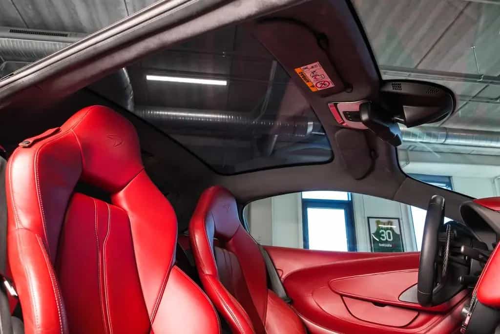 McLaren 570S 3.8 V8 Coupé 12/2016-photo-39