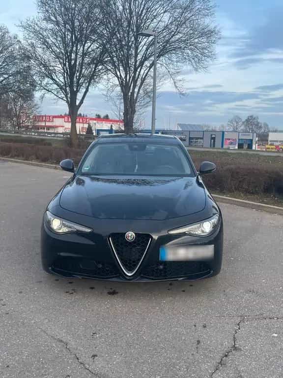Alfa Romeo Giulia 2.2 09/2016-photo-0