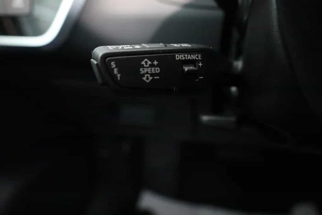 Audi A6 Avant 40 TDI quattro sport*AHK 10/2022-photo-23