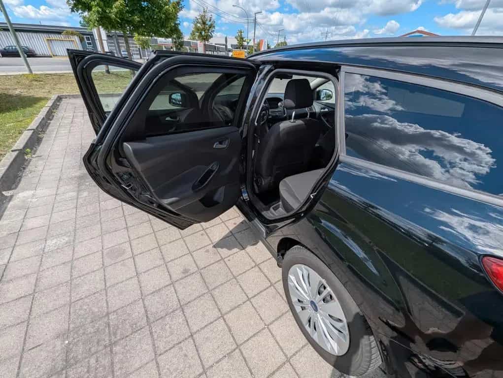 Ford Focus 1,0 EcoBoost 125PS Automatik 03/2018-photo-6
