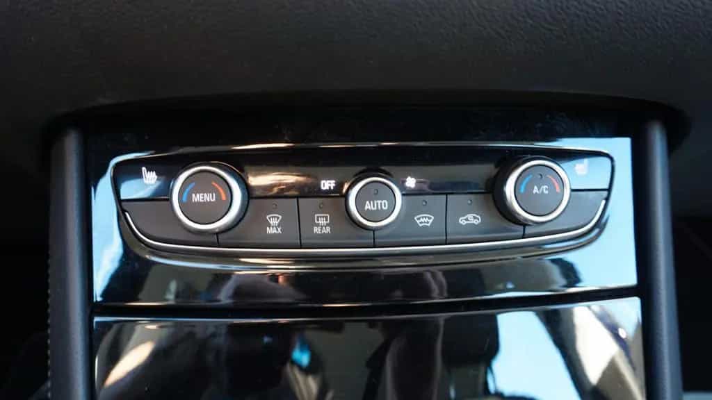 Opel Grandland X T.Leder,Navi,Kamera,Bi-LED,SR+WR,AHK 05/2019-photo-29