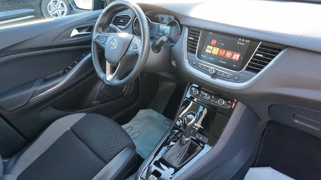 Opel Grandland X T.Leder,Navi,Kamera,Bi-LED,SR+WR,AHK 05/2019-photo-2