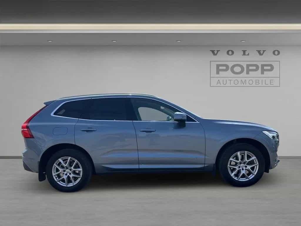 Volvo XC60 D4 AWD Momentum 360° ACC AHK BLIS HUD LUFT 01/2018-photo-4
