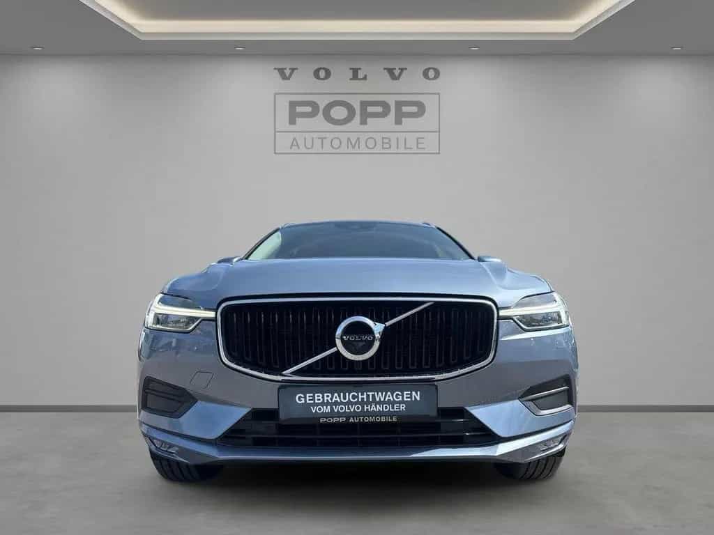 Volvo XC60 D4 AWD Momentum 360° ACC AHK BLIS HUD LUFT 01/2018-photo-6