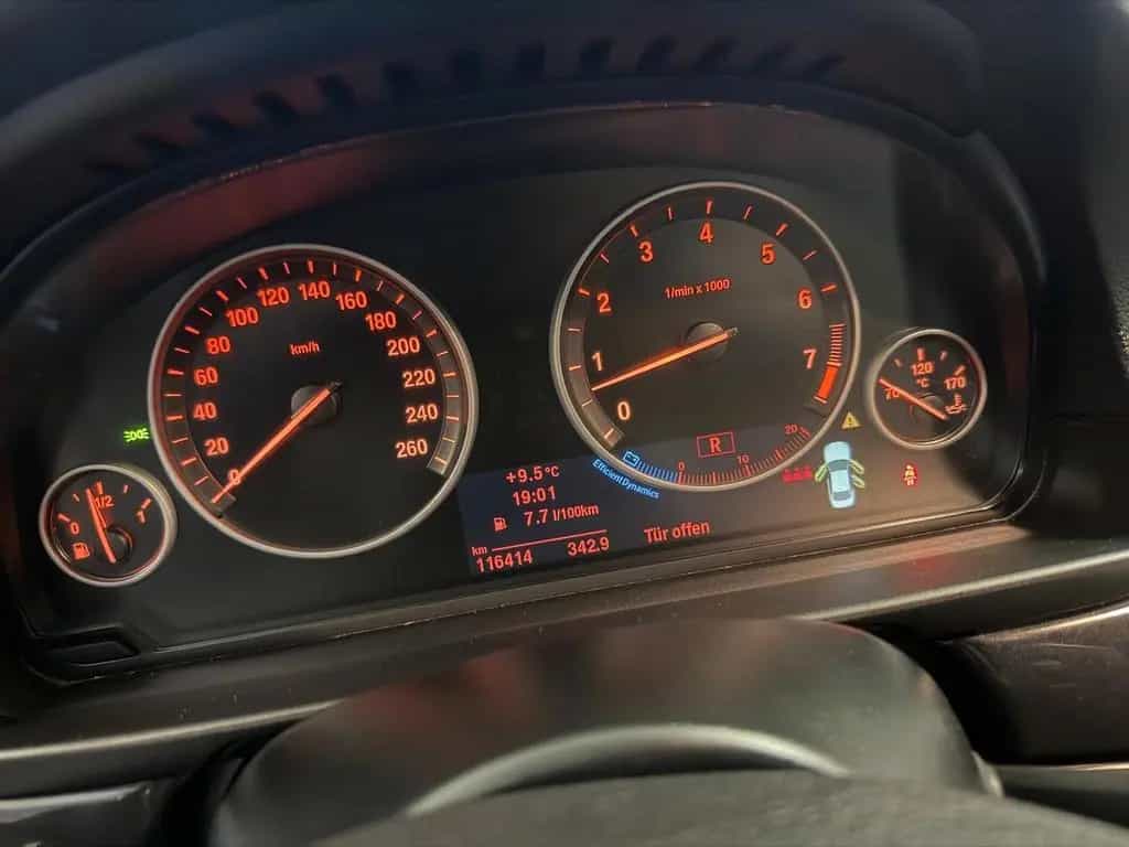 BMW 5 Series 523 i Limousine Xenon Autom Gr.Navi 1Hand 07/2011-photo-31