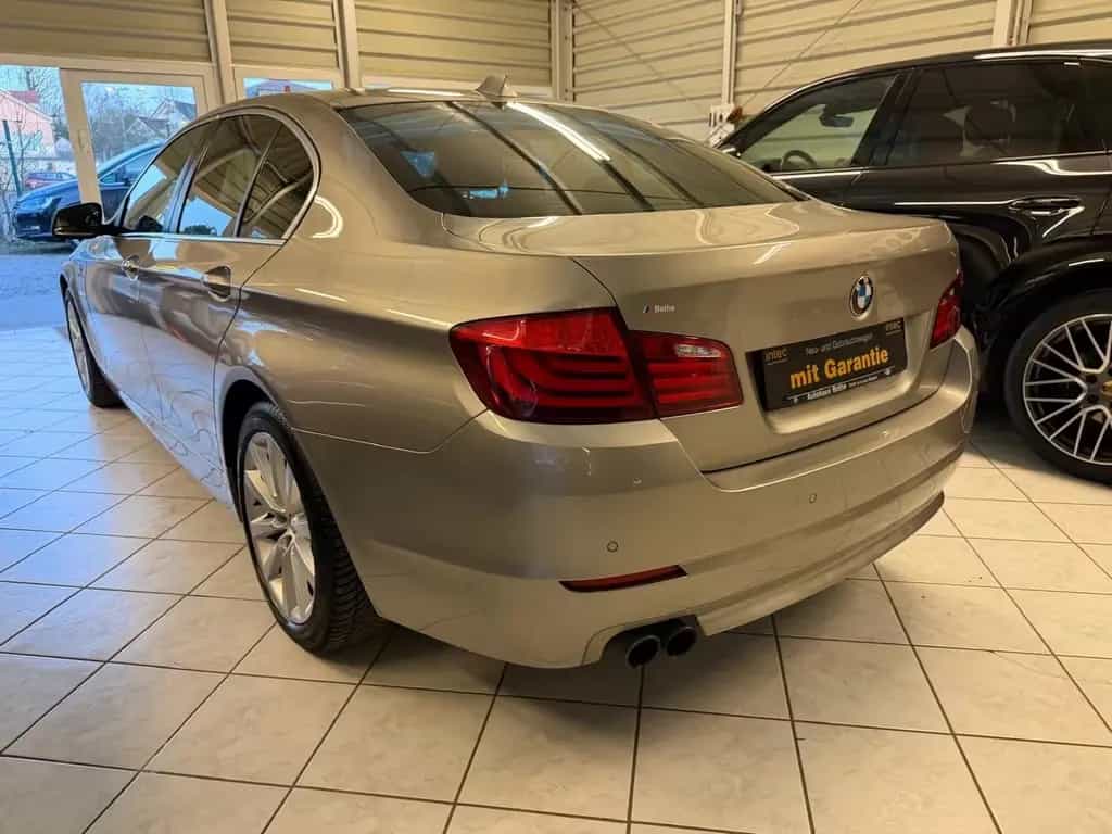 BMW 5 Series 523 i Limousine Xenon Autom Gr.Navi 1Hand 07/2011-photo-8