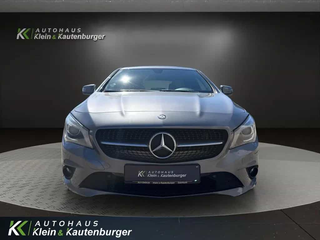 Mercedes-Benz CLA-Class 180 Urban +SPORTSITZE+SITZHEIZUNG+AMBIENTE 01/2015-photo-1