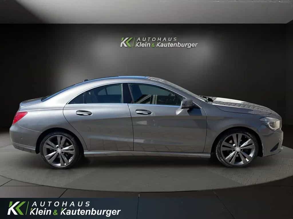 Mercedes-Benz CLA-Class 180 Urban +SPORTSITZE+SITZHEIZUNG+AMBIENTE 01/2015-photo-3