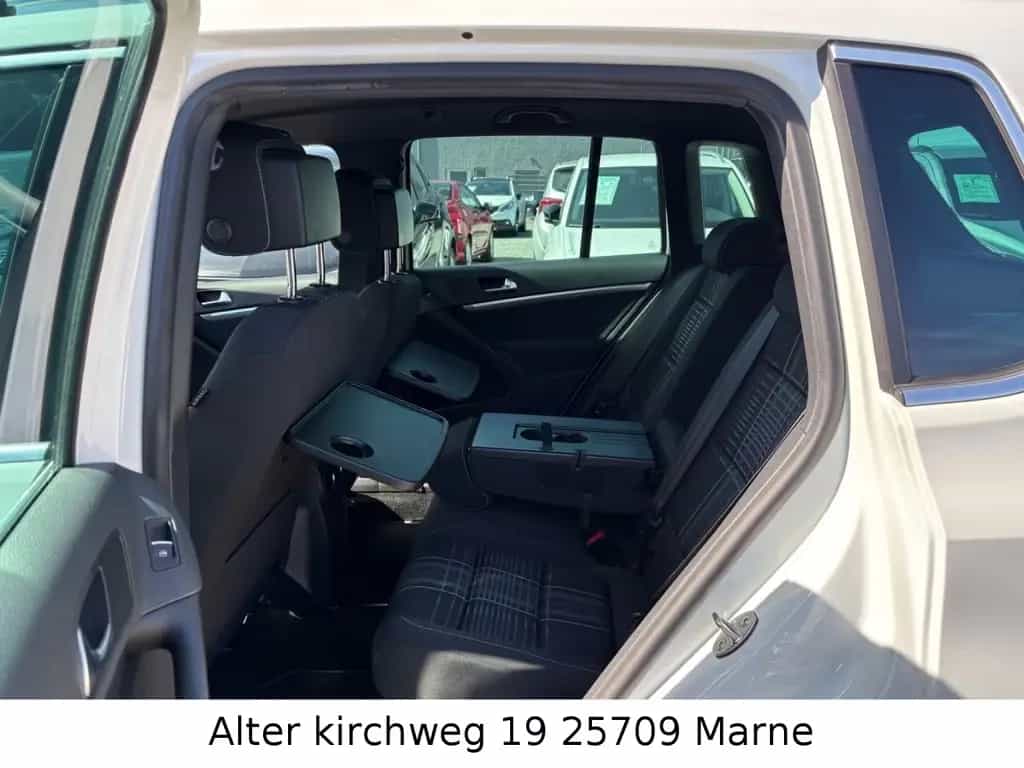 Volkswagen Tiguan Lounge Sport & Style BMT 4Motion TÜV NEU 06/2015-photo-36