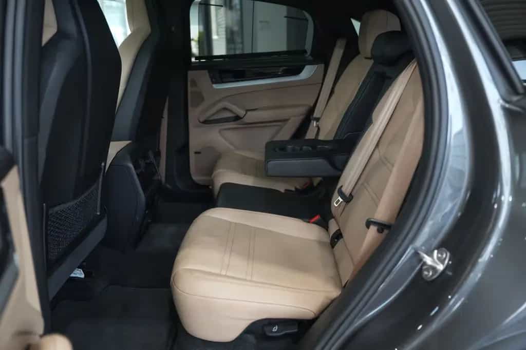 Porsche Cayenne S Coupe*CHRONO*SPORTABGAS*LUFTFED.*PANO* 08/2023-photo-11