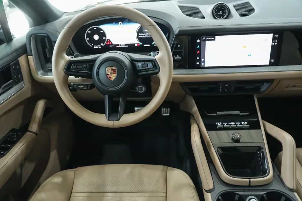 Porsche Cayenne S Coupe*CHRONO*SPORTABGAS*LUFTFED.*PANO* 08/2023-photo-13