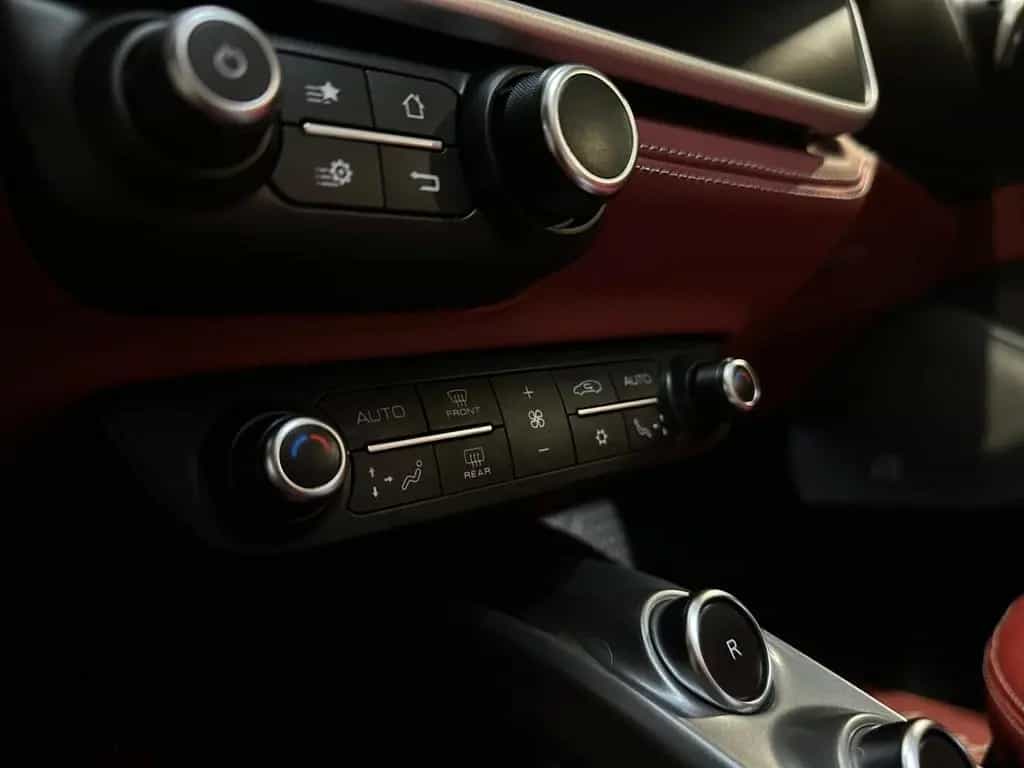 Ferrari Portofino GRIGIO SILVERST. BORDEAUX TOP gepflegt 10/2020-photo-29