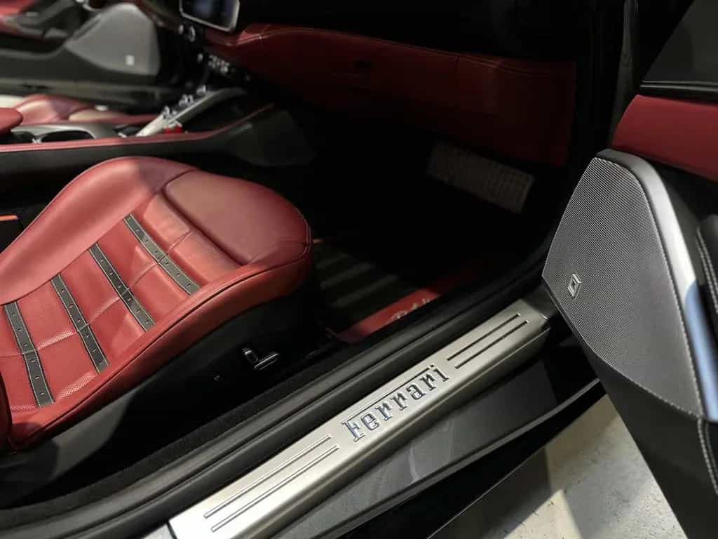 Ferrari Portofino GRIGIO SILVERST. BORDEAUX TOP gepflegt 10/2020-photo-34