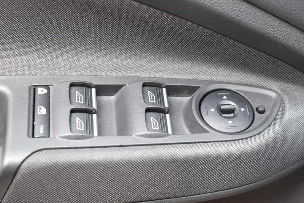 Ford C-Max Titanium 2.Hand|Bi-Xenon|Tempo.|Si-Hzg|PDC 10/2015-photo-21