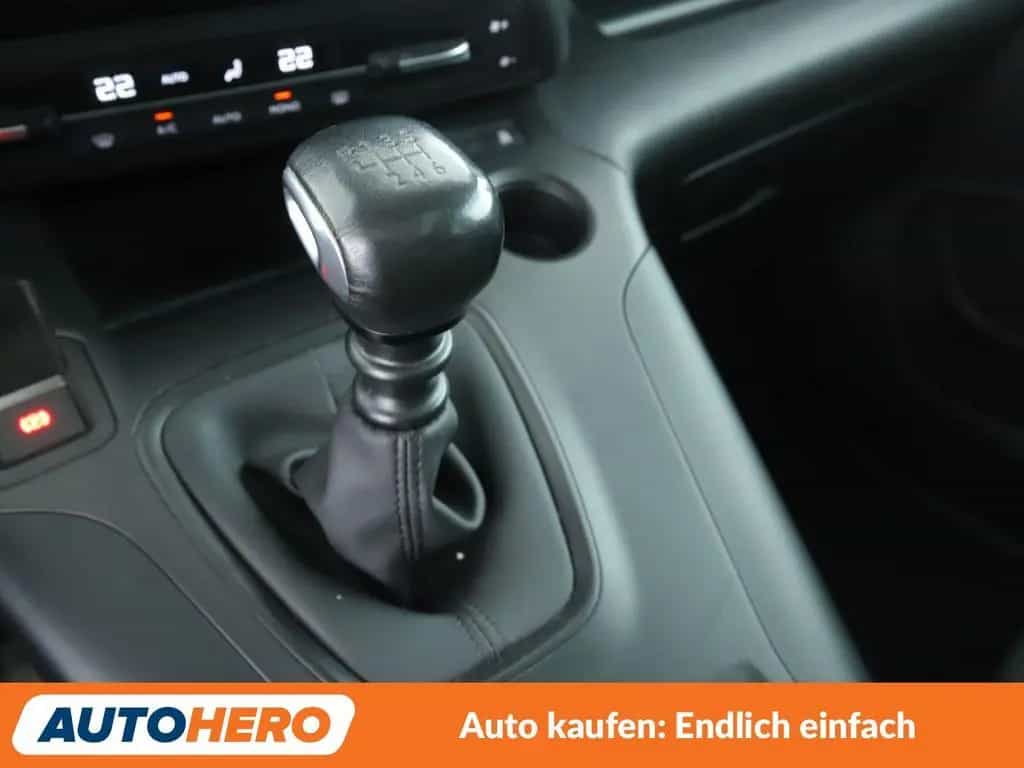 Citroën Berlingo 1.5 Blue-HDi Shine M*TEMPO*PDC*SHZ* 10/2019-photo-22