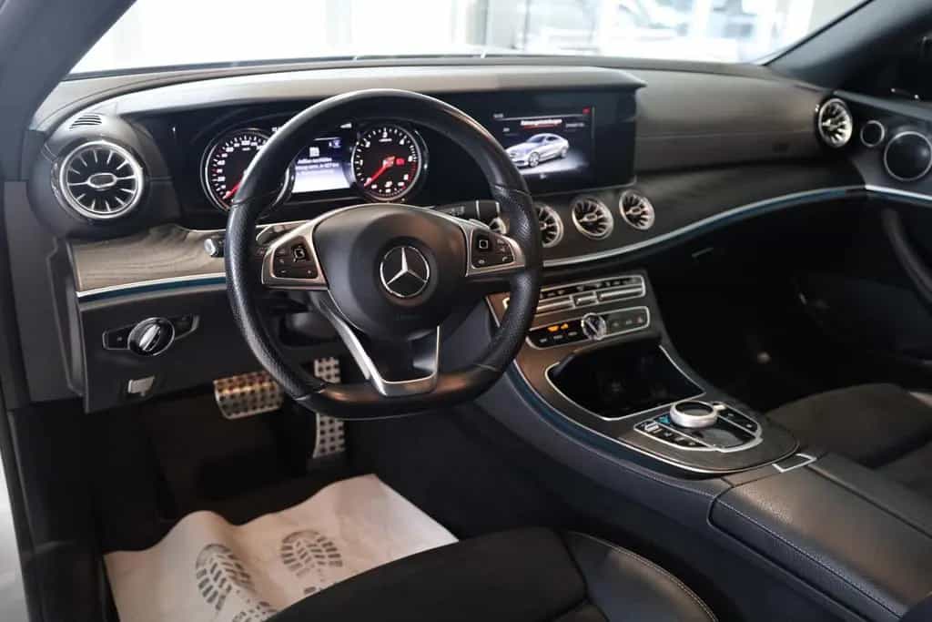 Mercedes-Benz E-Class 220 d 4Matic COUPÉ 4MATIC AMG-LINE *PANO/KAMER 04/2019-photo-17