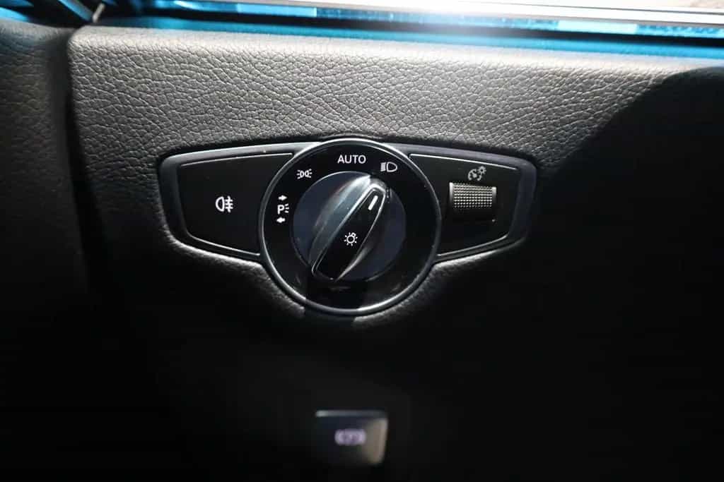Mercedes-Benz E-Class 220 d 4Matic COUPÉ 4MATIC AMG-LINE *PANO/KAMER 04/2019-photo-19