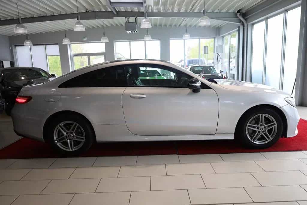 Mercedes-Benz E-Class 220 d 4Matic COUPÉ 4MATIC AMG-LINE *PANO/KAMER 04/2019-photo-7