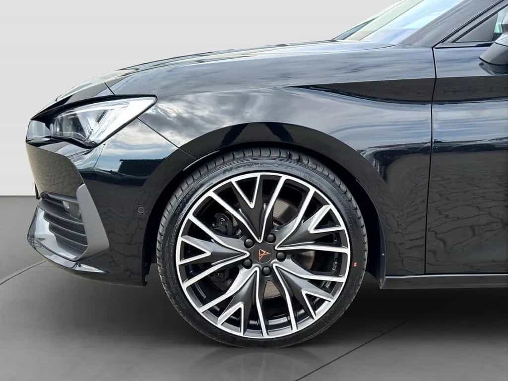 Cupra Leon VZ 4Drive*MATRIX*KEYLESS*KAMERA*SHZ*FULL* 02/2023-photo-10