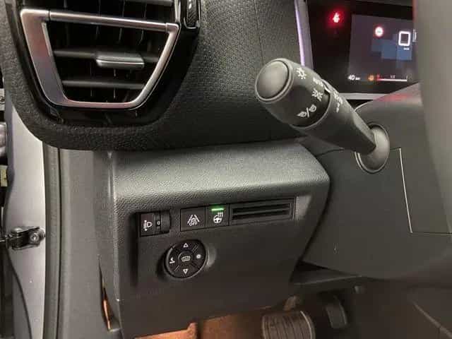 Citroën C4 PureTech 130 FEEL PACK Navi#LED#R-Kam#HUD#SHz 08/2022-photo-16