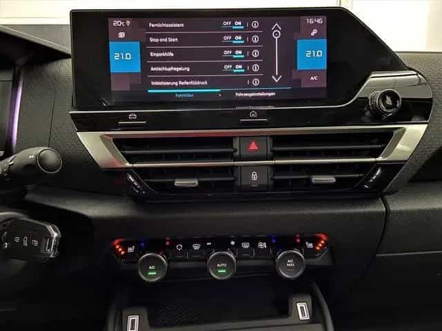 Citroën C4 PureTech 130 FEEL PACK Navi#LED#R-Kam#HUD#SHz 08/2022-photo-18