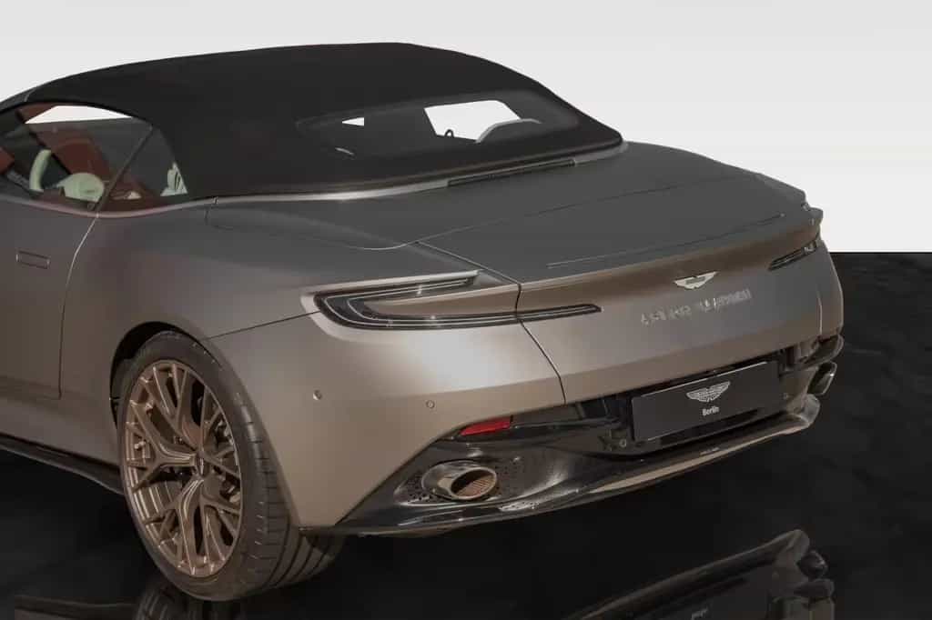 Aston Martin DB12 Volante | Black Pack | Bronze Rims 08/2024-photo-10