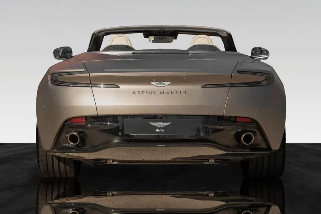 Aston Martin DB12 Volante | Black Pack | Bronze Rims 08/2024-photo-11
