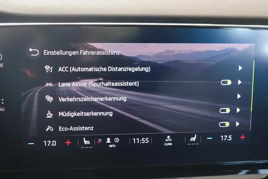 Skoda Octavia Combi Scout 1.5 TSI +ACC+HUD+STHZ+Kessy+ 02/2022-photo-16