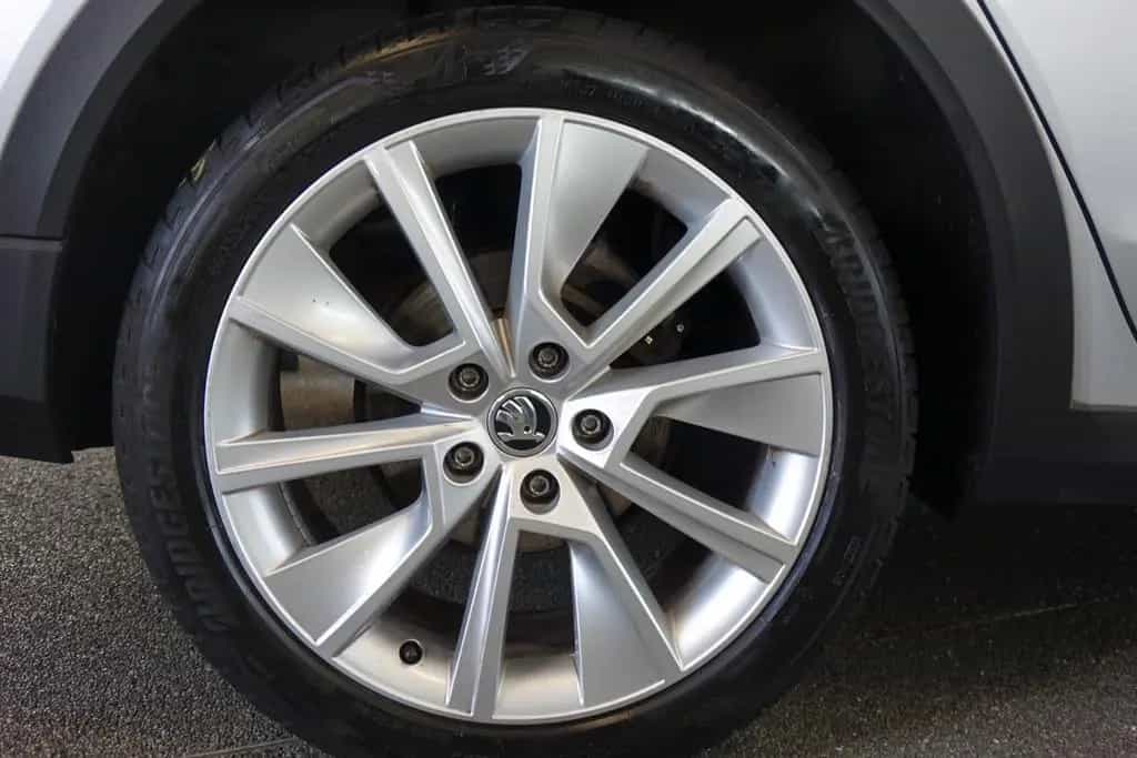 Skoda Octavia Combi Scout 1.5 TSI +ACC+HUD+STHZ+Kessy+ 02/2022-photo-22
