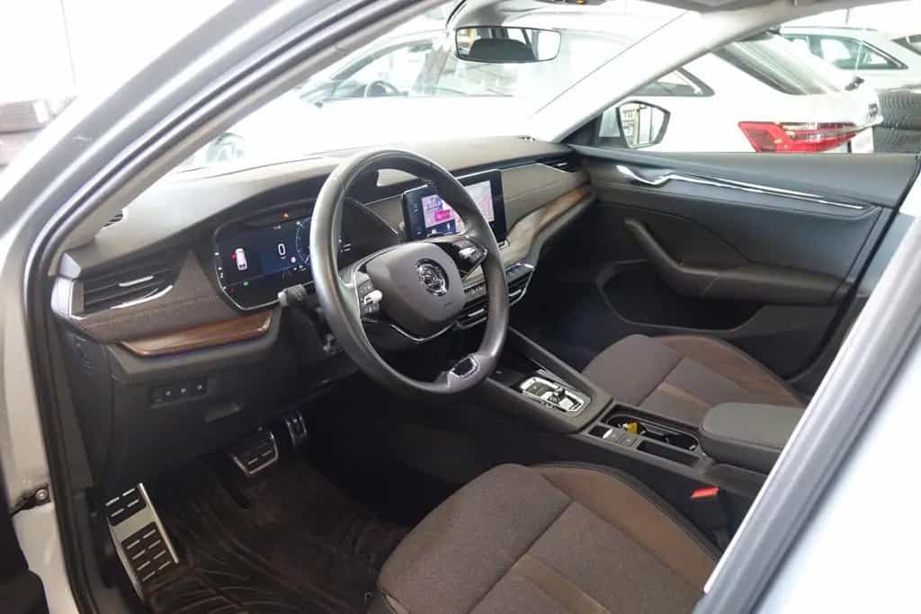 Skoda Octavia Combi Scout 1.5 TSI +ACC+HUD+STHZ+Kessy+ 02/2022-photo-4