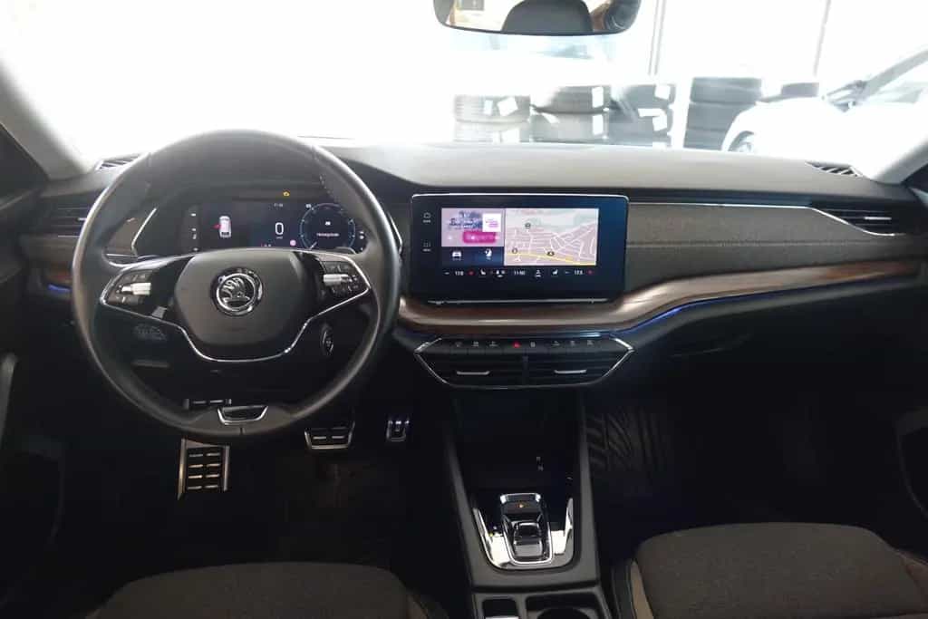 Skoda Octavia Combi Scout 1.5 TSI +ACC+HUD+STHZ+Kessy+ 02/2022-photo-6