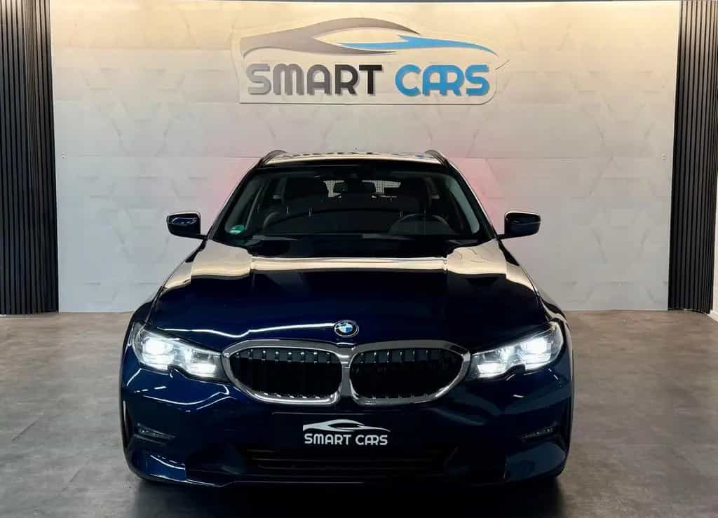 BMW 320 dxDrive*Leder*Navi*LED*Pano*AHK*1.Hand*MwSt* 06/2022-photo-1