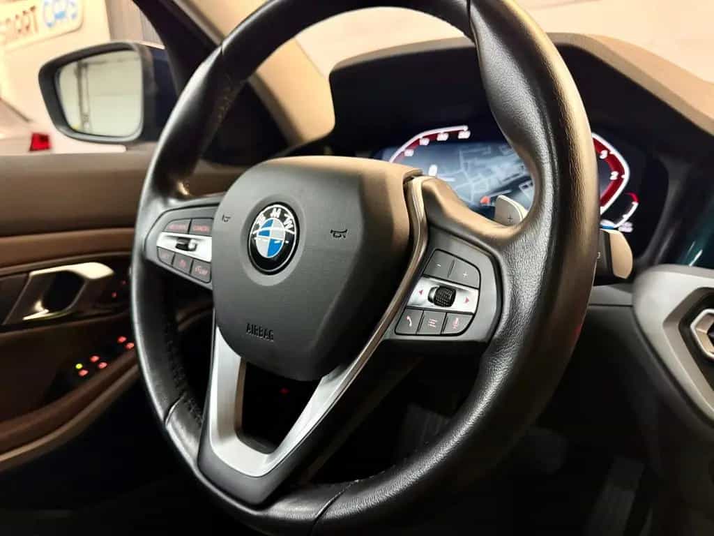 BMW 320 dxDrive*Leder*Navi*LED*Pano*AHK*1.Hand*MwSt* 06/2022-photo-28