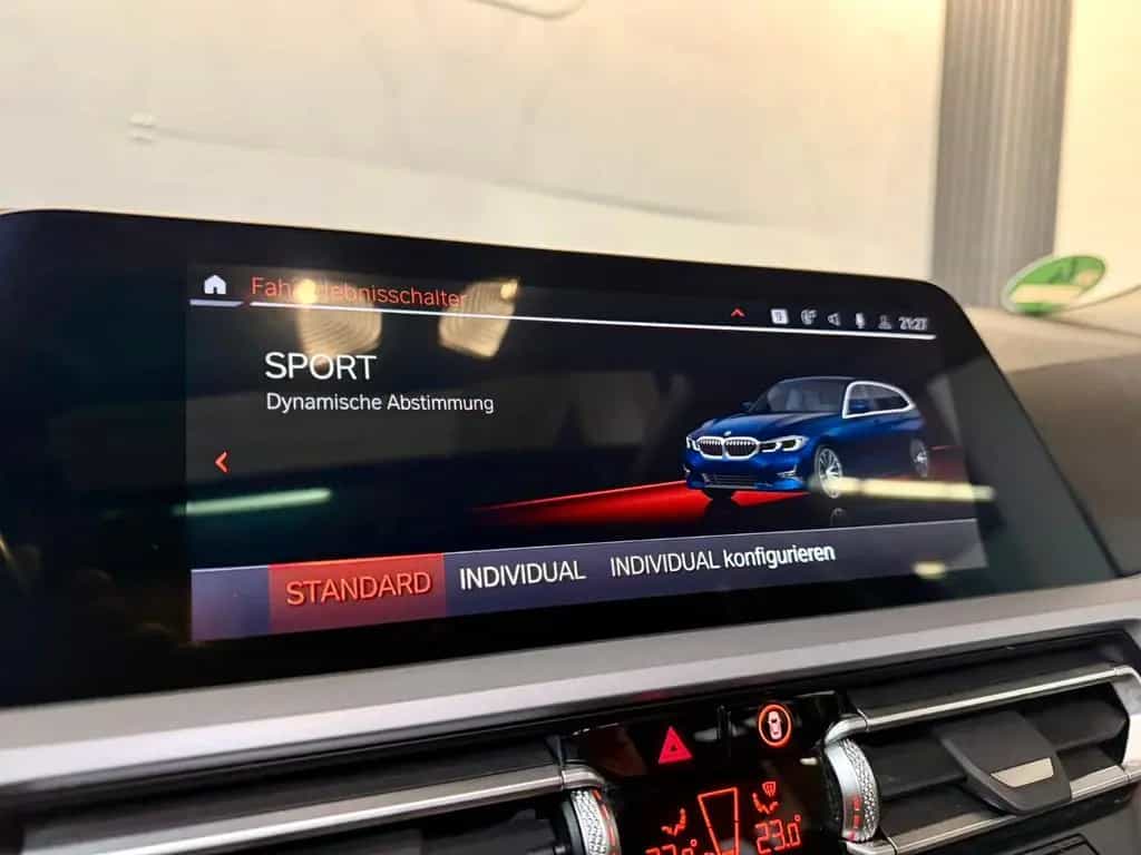 BMW 320 dxDrive*Leder*Navi*LED*Pano*AHK*1.Hand*MwSt* 06/2022-photo-39