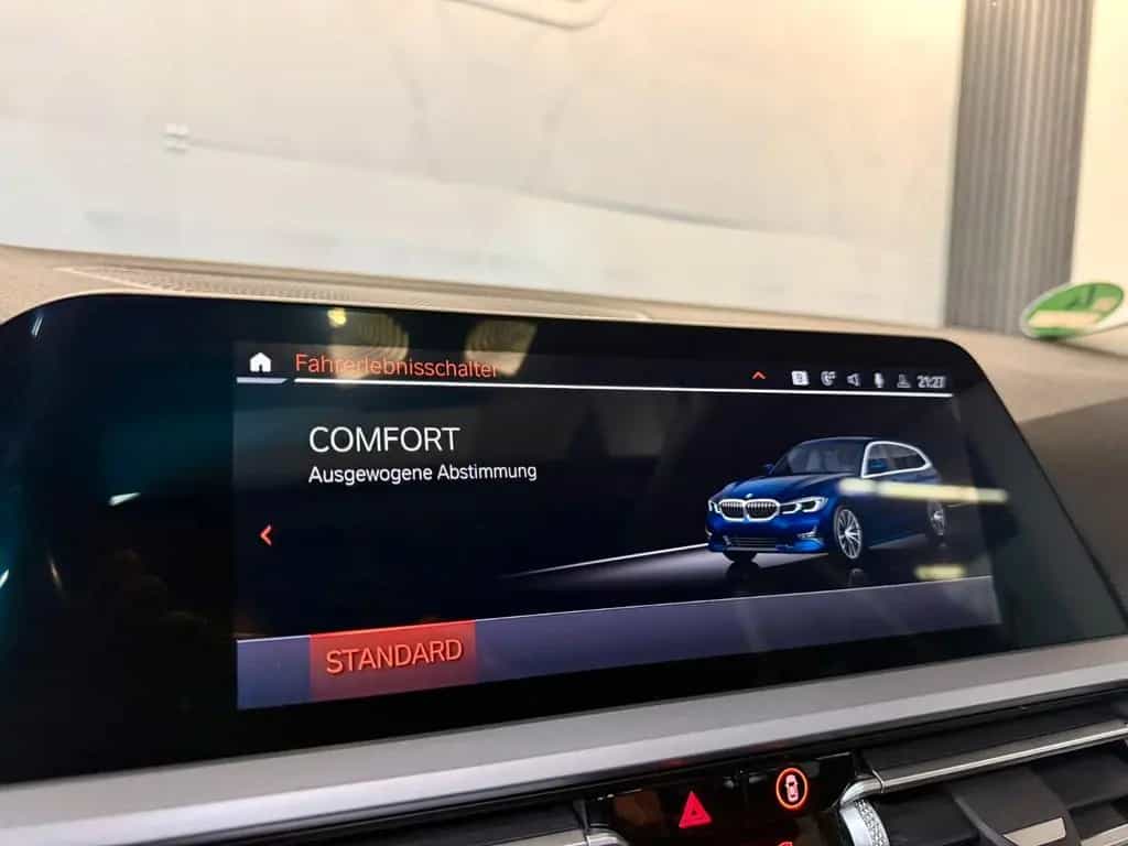 BMW 320 dxDrive*Leder*Navi*LED*Pano*AHK*1.Hand*MwSt* 06/2022-photo-41