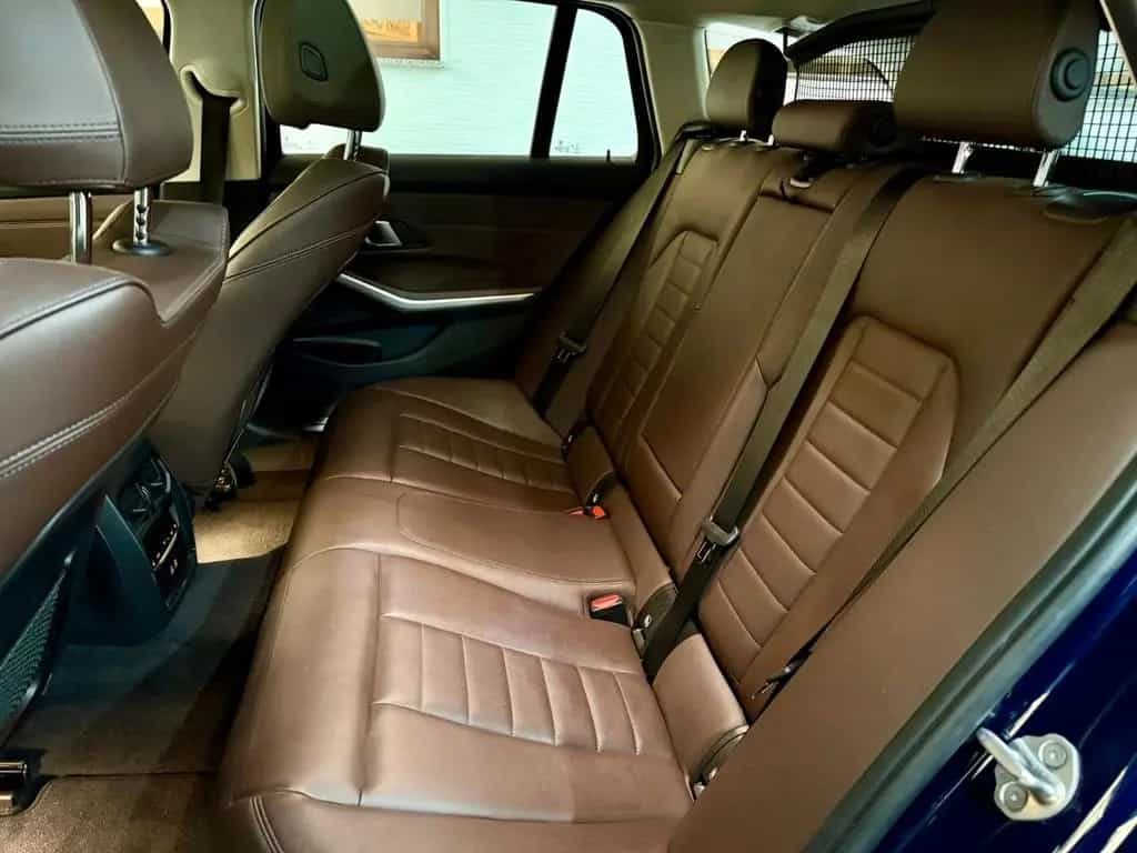 BMW 320 dxDrive*Leder*Navi*LED*Pano*AHK*1.Hand*MwSt* 06/2022-photo-43