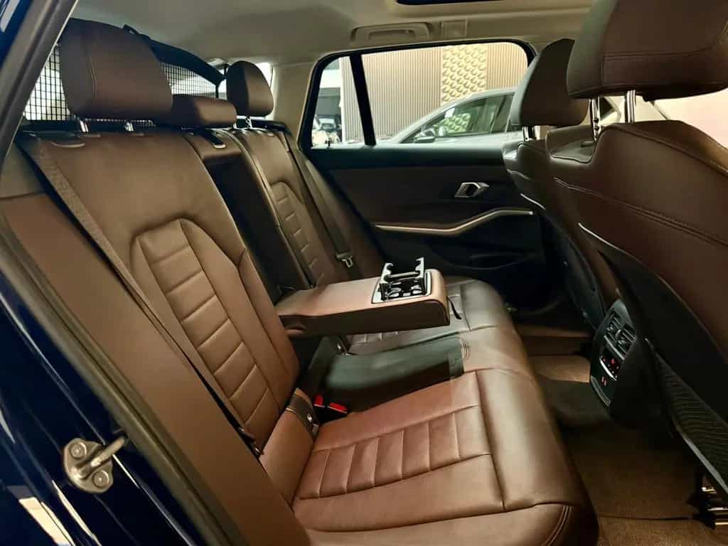 BMW 320 dxDrive*Leder*Navi*LED*Pano*AHK*1.Hand*MwSt* 06/2022-photo-47
