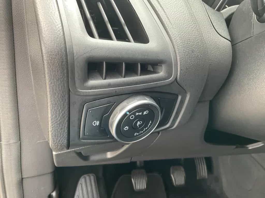 Ford Focus Turnier Trend 03/2018-photo-12