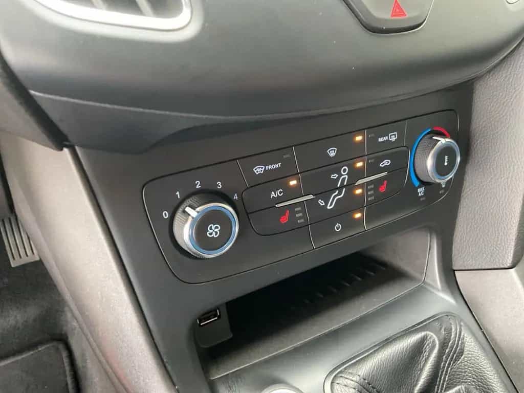 Ford Focus Turnier Trend 03/2018-photo-15