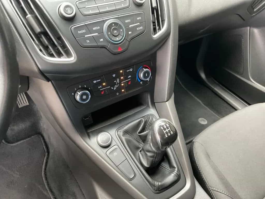 Ford Focus Turnier Trend 03/2018-photo-16
